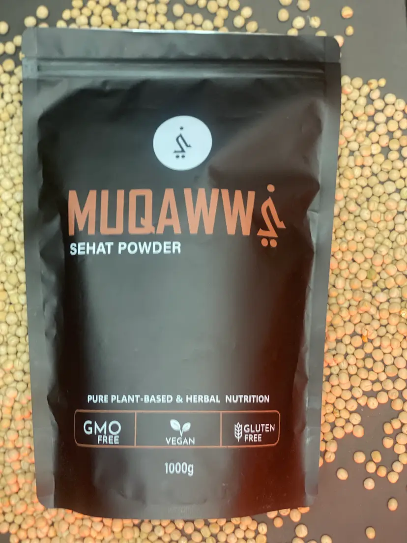 Muqawwi pouch on scattered legumes