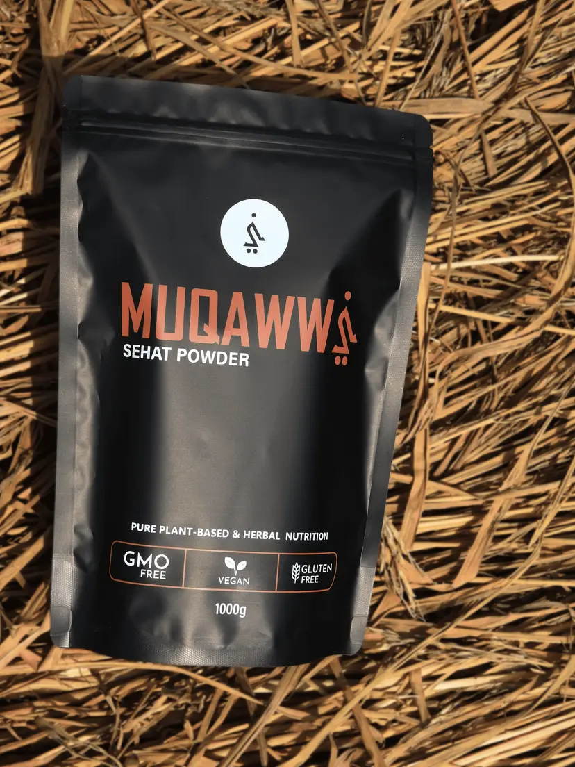 Muqawwi pouch resting on dry straw